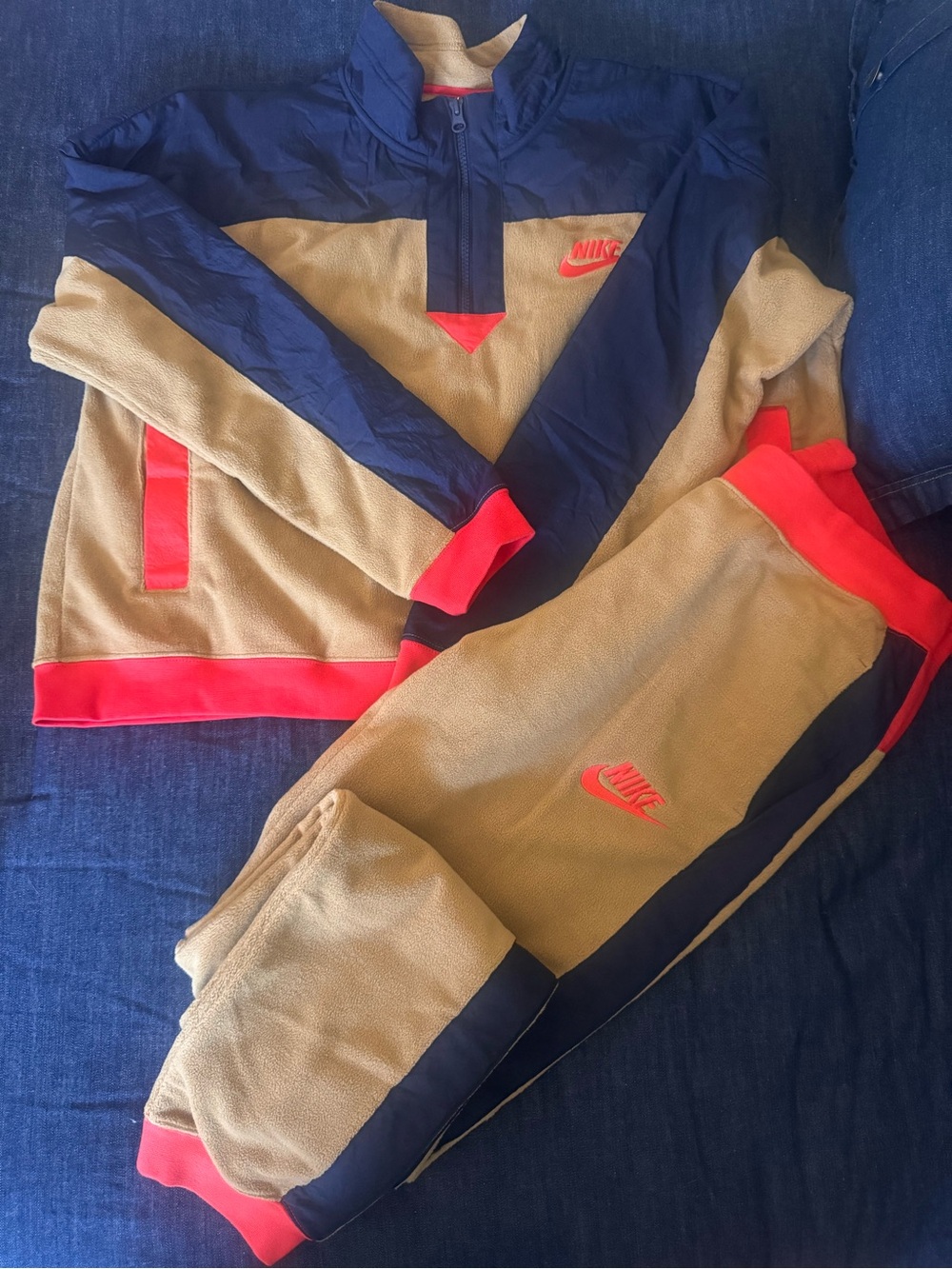 NikeTan and Navy Fleece Jogger Bottoms